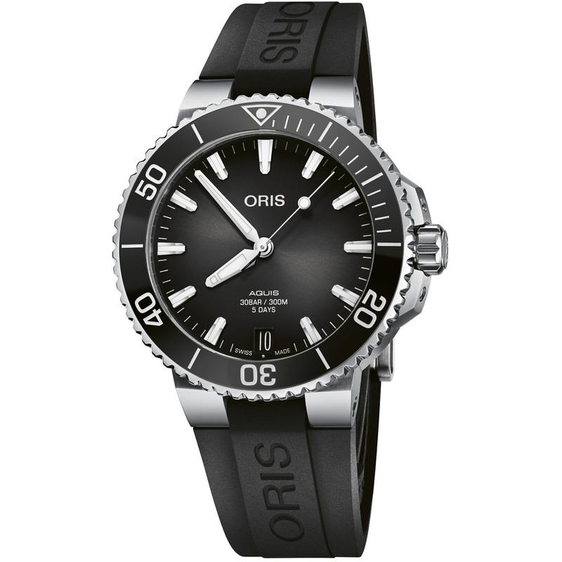 Oris Aquis Date Calibre 400 41.5mm Black Dial on Strap