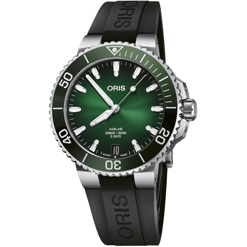 Oris Aquis Date Calibre 400 41.5mm Green Dial on Strap
