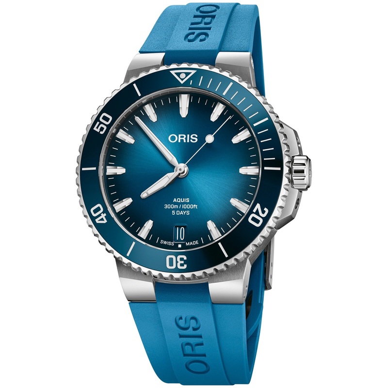 Oris Aquis Date Calibre 400 Bi-Color Blue Dial on Strap